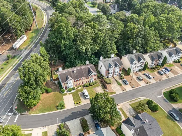 2505 Thorngate DR, Acworth, GA 30101