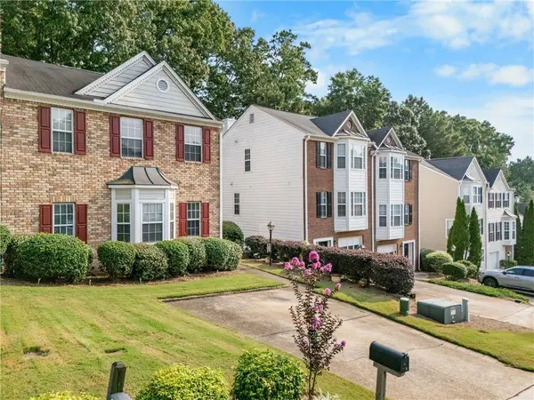 2505 Thorngate DR, Acworth, GA 30101