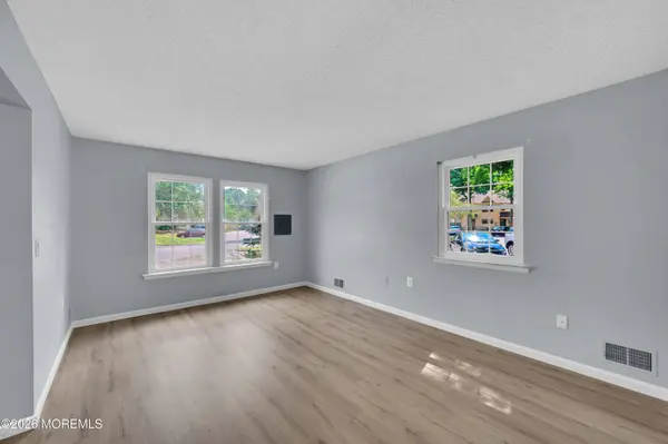 500 Begonia Court, Jackson, NJ 08527