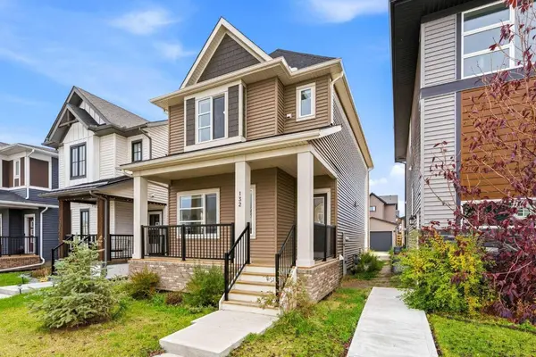 132 Highview Gate SE, Airdrie, AB T4A 3L6