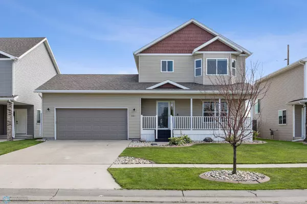 501 Foxtail DR, West Fargo, ND 58078