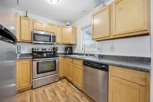526 3rd Street CT, West Fargo, ND 58078