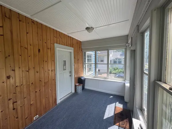 1035 University DR N, Fargo, ND 58102
