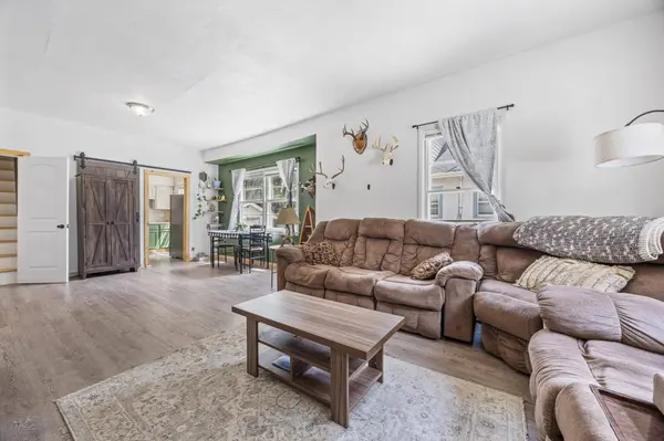 1035 University DR N, Fargo, ND 58102