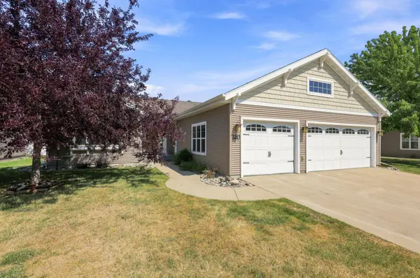 220 15th Avenue WAY, West Fargo, ND 58078