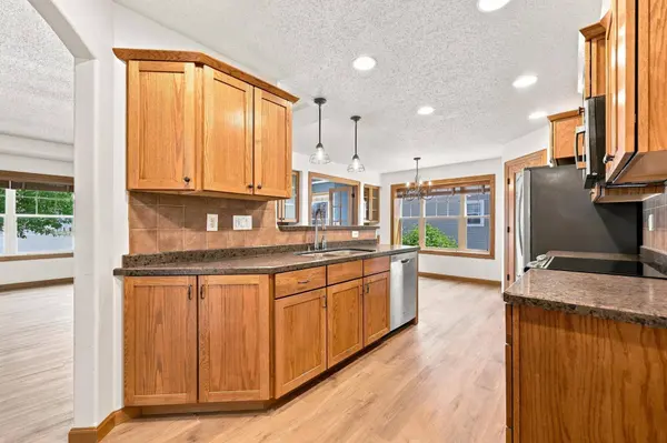 220 15th Avenue WAY, West Fargo, ND 58078