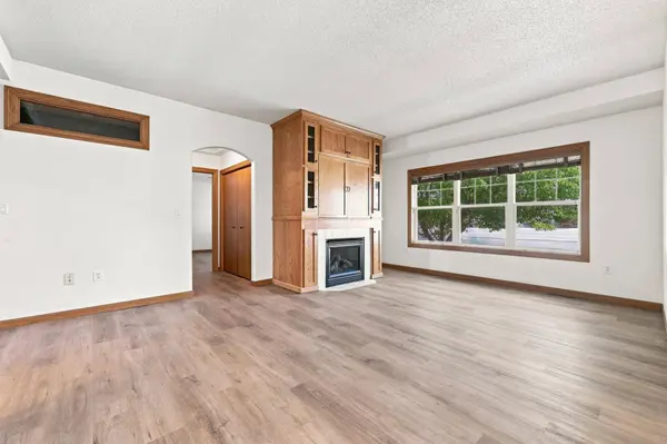 220 15th Avenue WAY, West Fargo, ND 58078