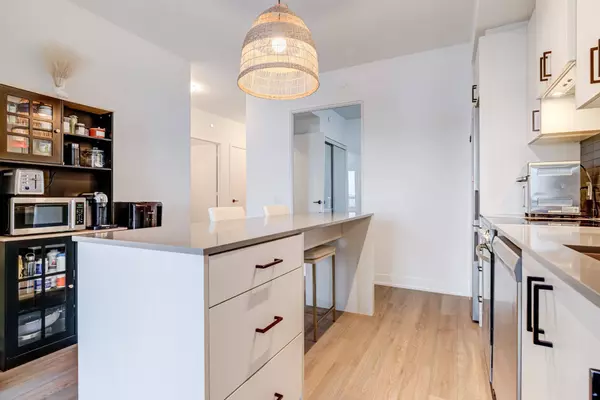 50 George Butchart DR #614, Toronto W05, ON M3K 0C9