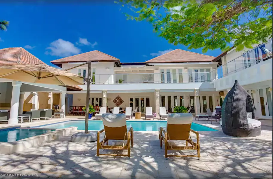 Golf Course Views Villa,