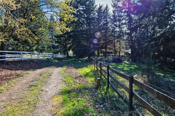 3080 Wild Rose Blvd, Nanoose Bay, BC V9P 9E4
