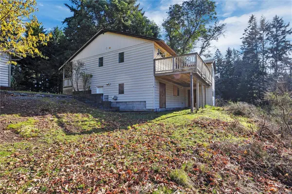 3080 Wild Rose Blvd, Nanoose Bay, BC V9P 9E4