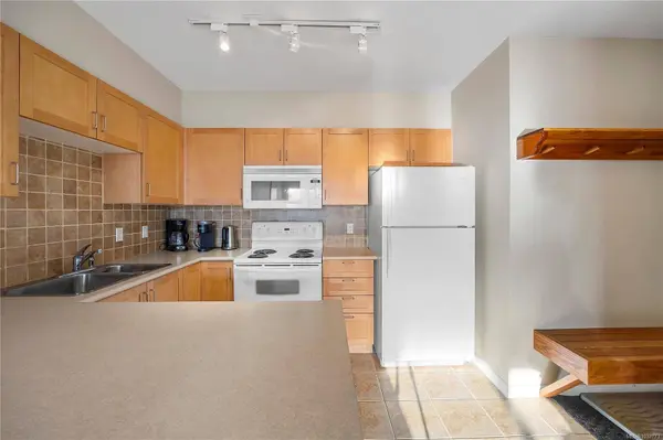 1280 Alpine Rd #301, Courtenay, BC V9J 1L0