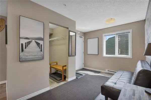 1201 Henry Rd #407, Courtenay, BC V9J 1L0