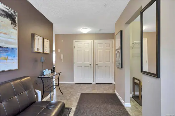 1201 Henry Rd #407, Courtenay, BC V9J 1L0