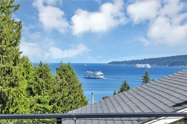 1860 Bay St, Nanaimo, BC V9T 3A3