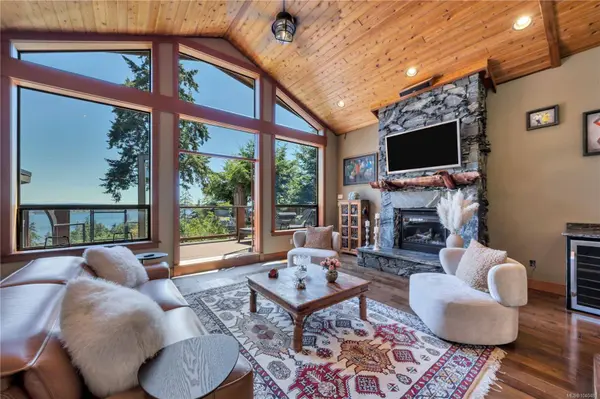 1370 Ivor Rd, Nanaimo, BC V9X 1P7