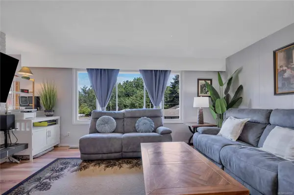 195 Adams Ave, Nanaimo, BC V9S 4R9