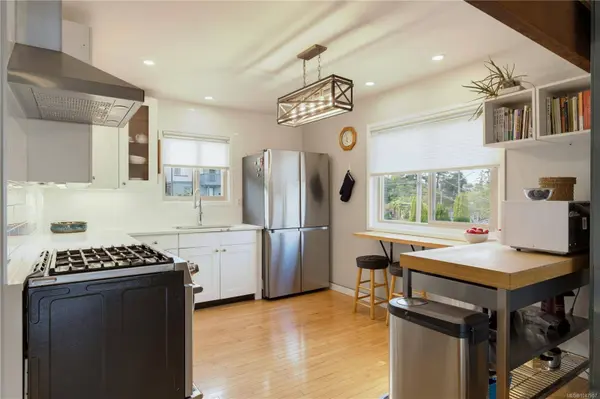 1370 Discovery Ave, Nanaimo, BC V9S 4B4
