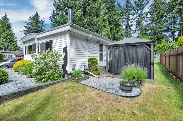 6130 Pine Ridge Cres, Nanaimo, BC V9T 2N7
