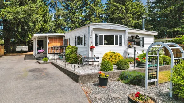 6130 Pine Ridge Cres, Nanaimo, BC V9T 2N7