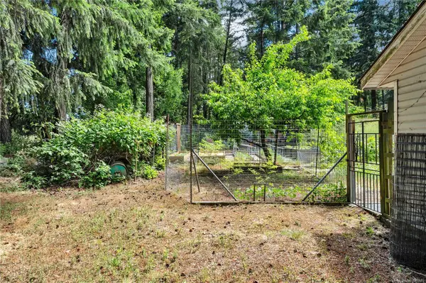 6130 Pine Ridge Cres, Nanaimo, BC V9T 2N7