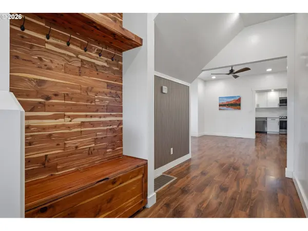 2704 SE 84TH AVE, Portland, OR 97266