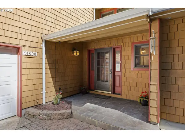51890 LAKE DR, Scappoose, OR 97056