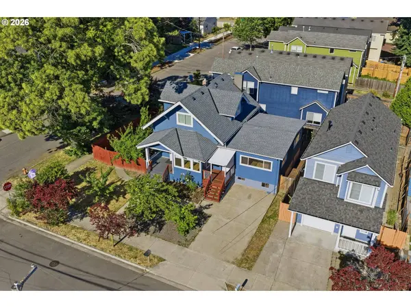 2704 SE 84TH AVE, Portland, OR 97266
