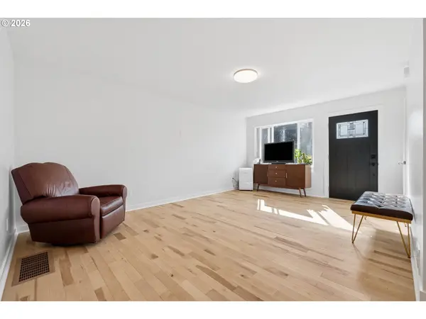 9714 N VAN HOUTEN AVE, Portland, OR 97203