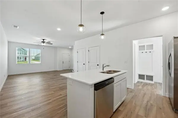 12417 Acacia DR, Lee's Summit, MO 64086