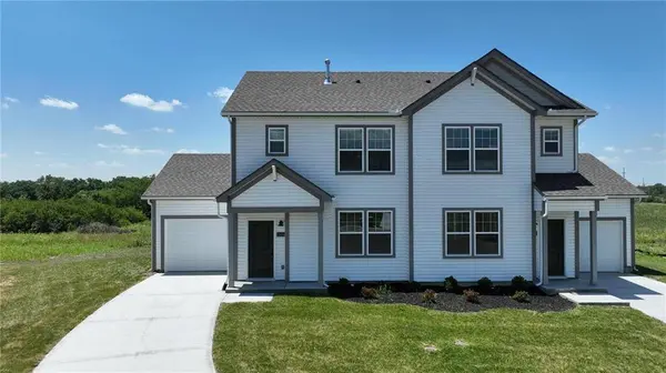 12417 Acacia DR, Lee's Summit, MO 64086