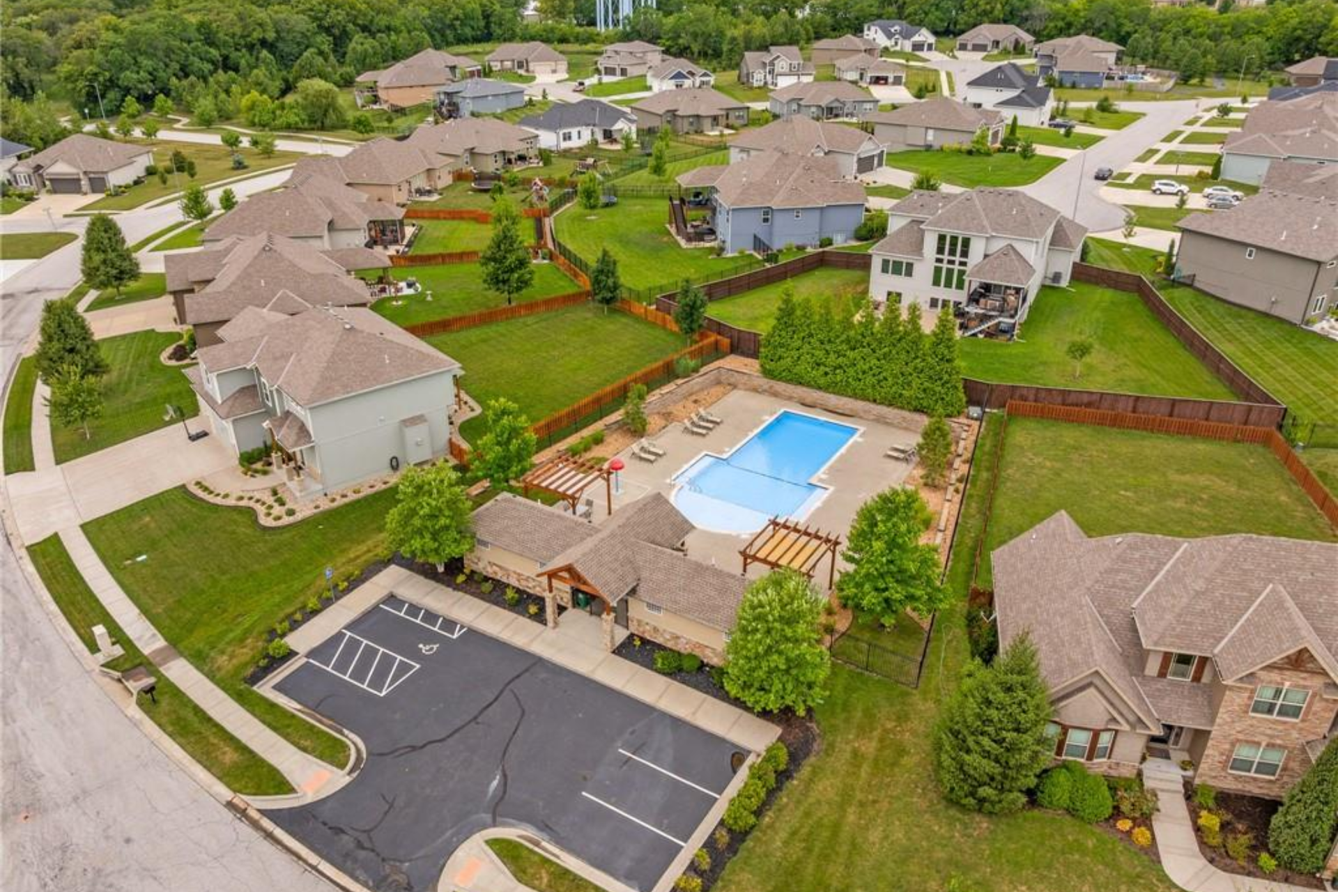 Blue Springs Neighborhood The Estates at Chapman Farms