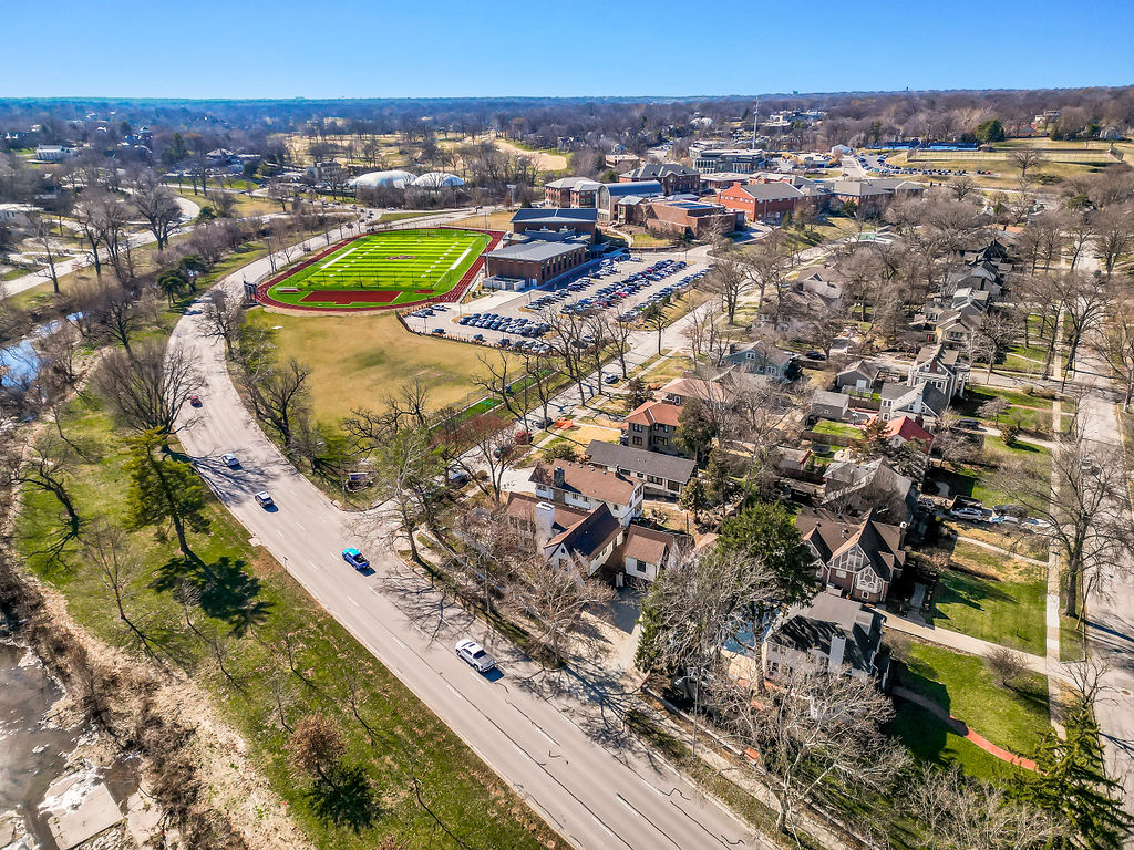 Country Club Plaza Neighborhood Kansas City Missouri