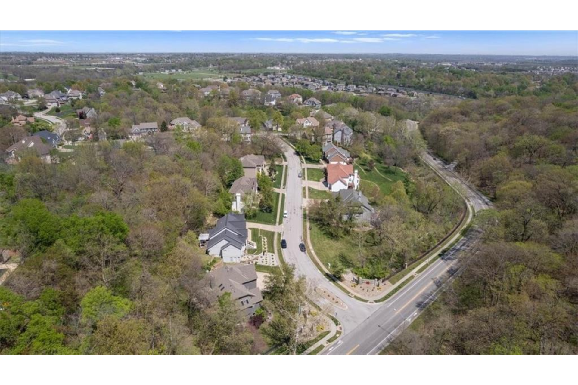 Gladstone Missouri Neighborhood Aerial View