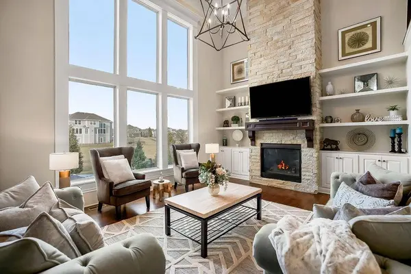 12310 W 163rd TER, Overland Park, KS 66221