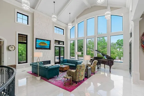 5450 Lackman RD, Shawnee, KS 66217