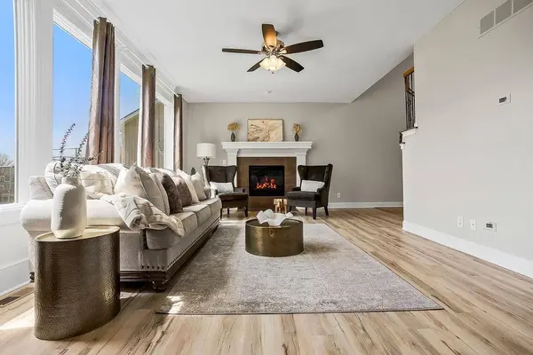 18447 W 154th TER, Olathe, KS 66062