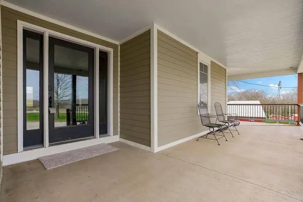 28655 W 223rd ST, Spring Hill, KS 66083