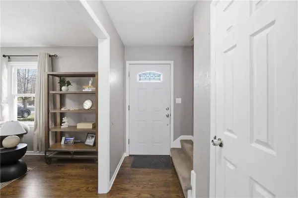 8814 Slater ST, Overland Park, KS 66212