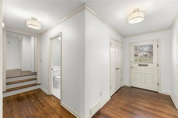 2341 W 98 ST, Leawood, KS 66206