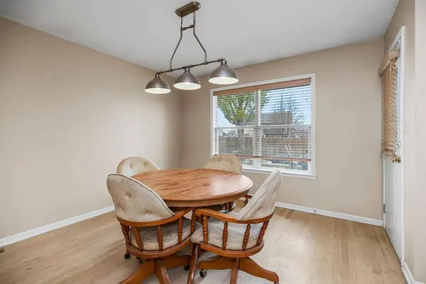 605 NW Silverstone CIR, Grain Valley, MO 64029