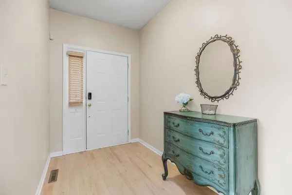 605 NW Silverstone CIR, Grain Valley, MO 64029
