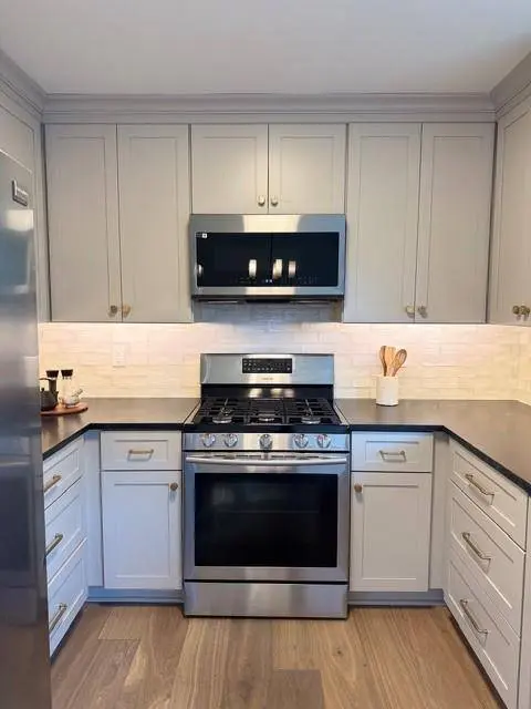 1707 NE Duchess DR, Lee's Summit, MO 64086