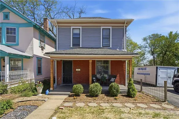 3121 Grand AVE, Kansas City, MO 64111