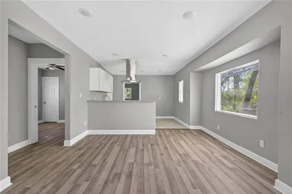 6821 Monroe AVE, Kansas City, MO 64132