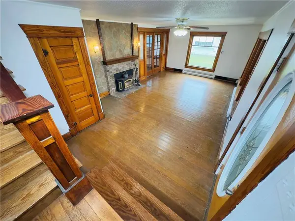 409 W Miller ST, Appleton City, MO 64724