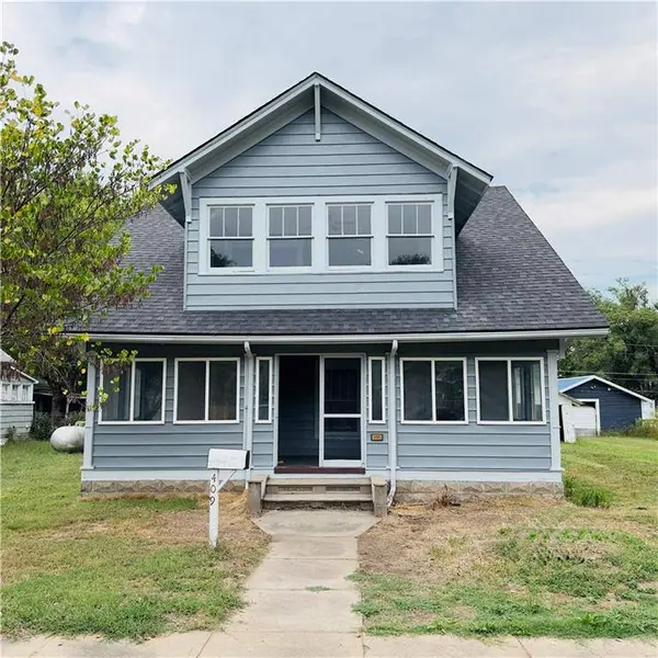 409 W Miller ST, Appleton City, MO 64724
