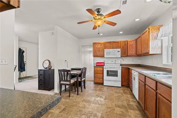 9012 NW State Route 52 HWY, Amoret, MO 64722