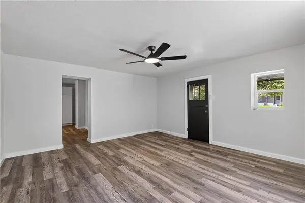207 W 3rd ST, Creighton, MO 64739