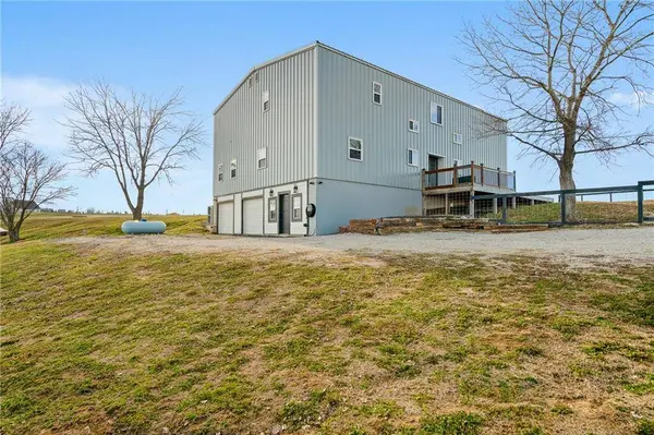 9414 Greenton RD, Odessa, MO 64076